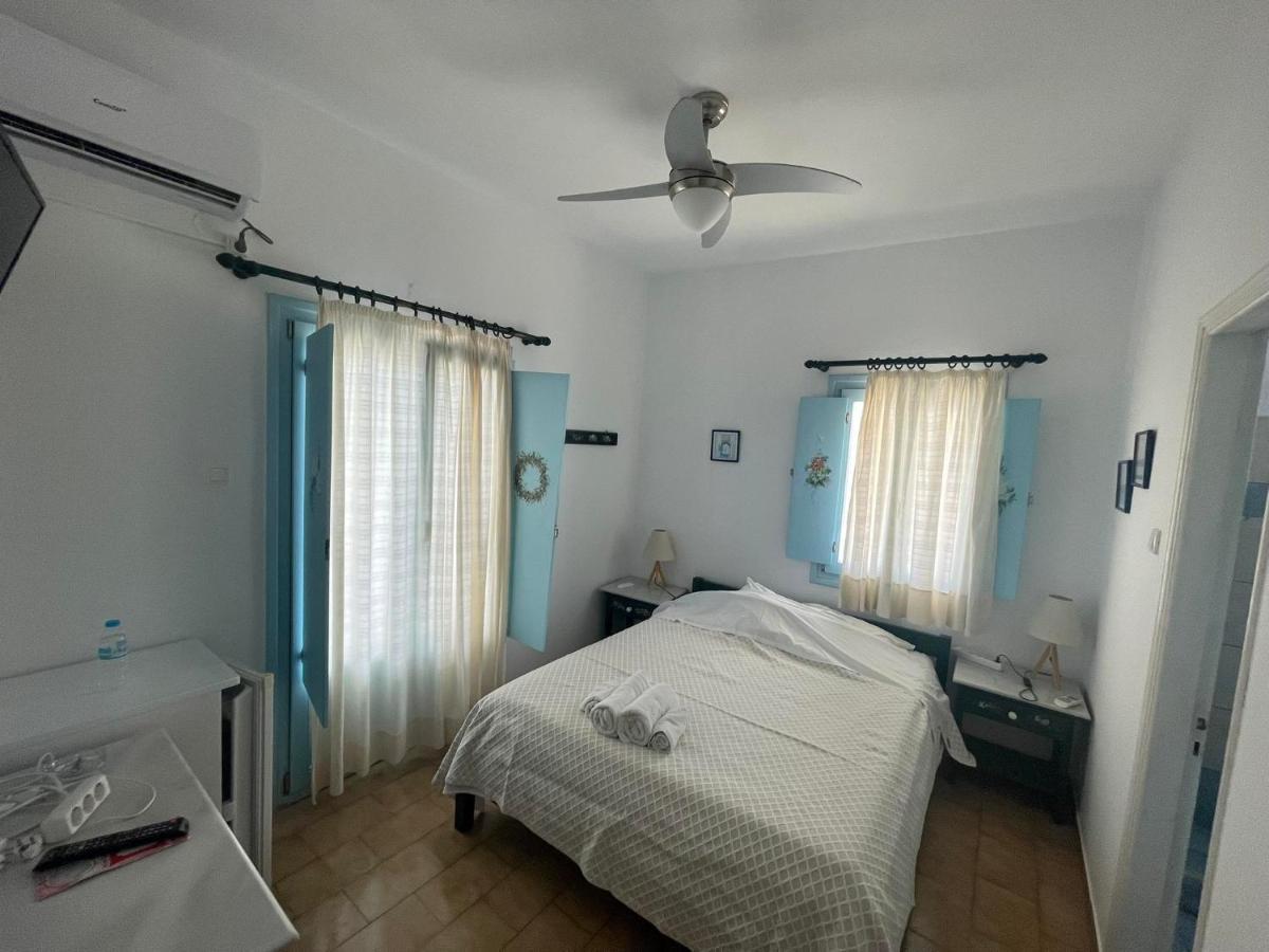 Yannis Maria Rooms Antiparos Town Екстериор снимка